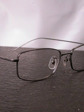 Microtitan Titanium Gray Wire Modern Light Weight Eyeglasses Made in Japan